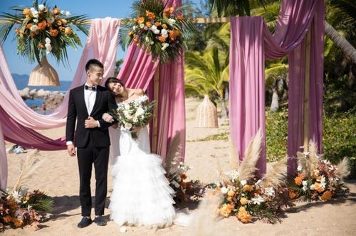 森系·草坪·沙灘 天涯海角婚慶節(jié)發(fā)布年度婚尚產(chǎn)品與服務